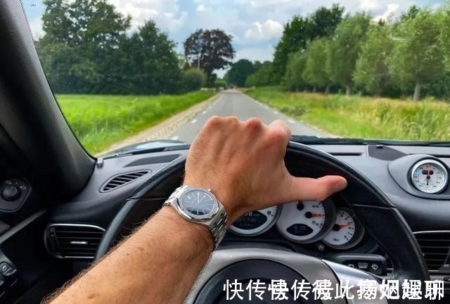 码表|C罗降薪回曼联,依然劳斯莱斯配大钻表!男人开车戴表有什么讲究