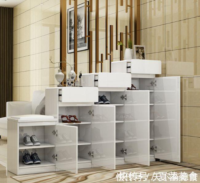 鞋子|入户没有玄关?这样设计真大气,储物隔断两不误,小户型设计典范