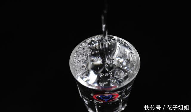  科学|白酒开瓶后还能保存多久可以长期保存吗怎么保存最科学