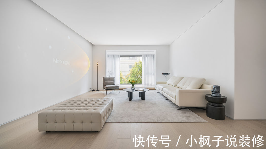 客餐厅|有一说一，还是极简风最耐看！看她家客餐厅，真大气