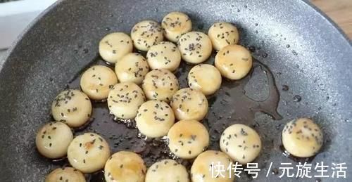 小孩|糯米粉最美味的做法,大人小孩都爱吃,我自己就能吃一大盘