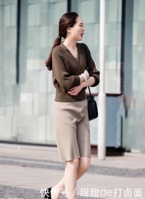 热情活泼的时尚街拍时髦新潮的美女,时尚富有情调