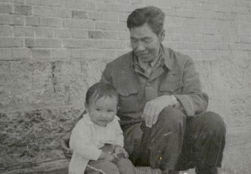 鬼子|抗日英雄一生获十次一等功,十二次二等功,却很少向家人提起