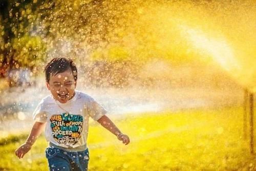 夫妻在这个年龄要认真考虑二胎,别让孩子伤心,让自己遭罪