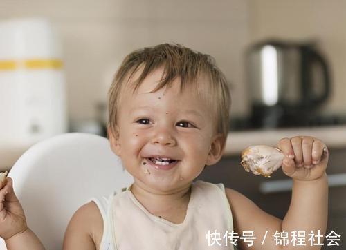 宝妈|孩子积食是“作”出来的?4个坏习惯或是“帮凶”,父母尽早看清