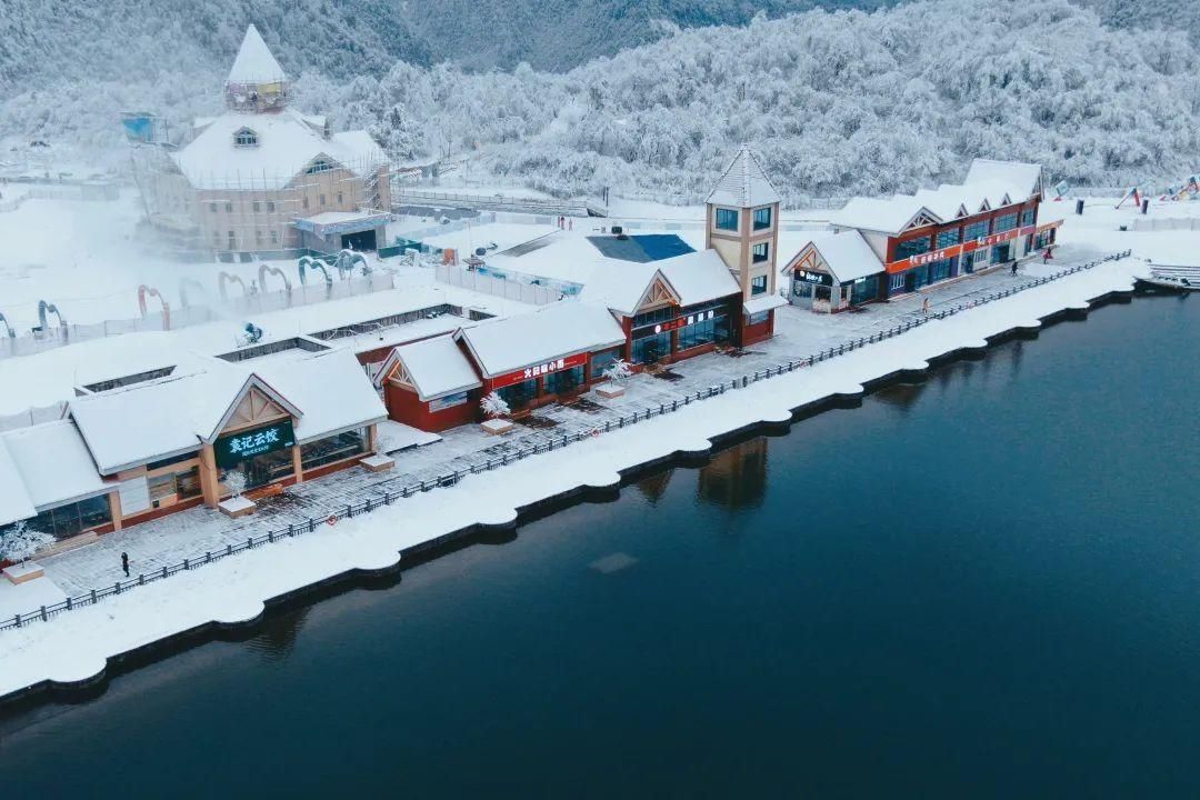  宜养生喝汤|今日大雪 | 西岭雪山