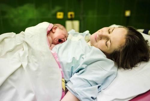 生产方式|生孩子真的好害怕！自然产、剖腹产，准妈妈将如何选择？