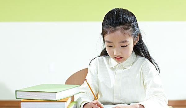 小学生作文《十二星瓢虫》,成功写活了瓢虫,也写活了少女的梦