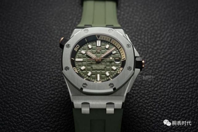 腕表|爱彼入门款皇家橡树潜水表多少钱?