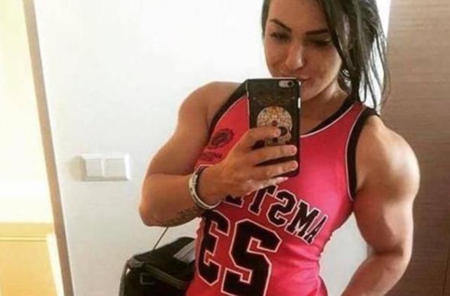 强壮|国外“最强壮”女人,臂围竟接近半米,至今没有男朋友