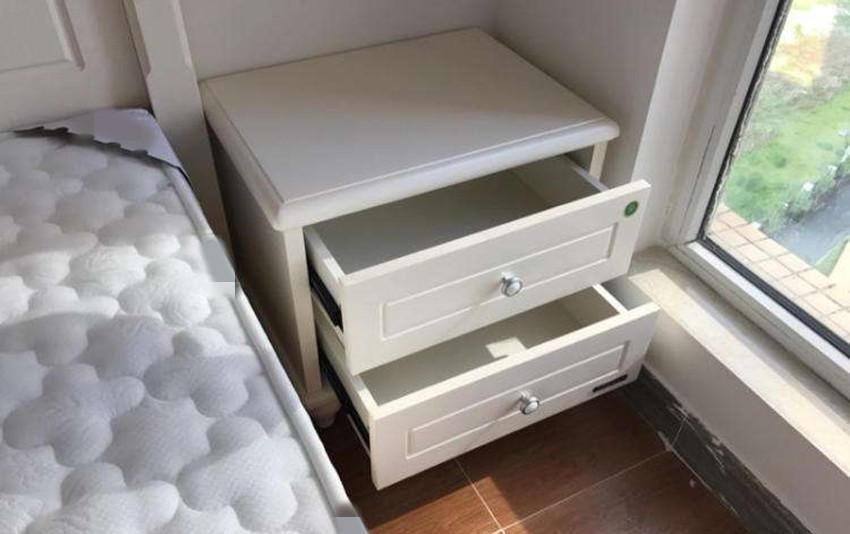 明眼人|小卧室别放床头柜了,改成置物架做到顶设计,3大好处明眼人都爱