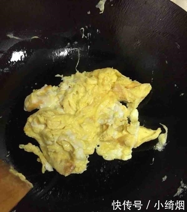 鸡蛋|别再去美容院了，女人要多吃这道菜，满满的胶原蛋白驻颜抗衰老！