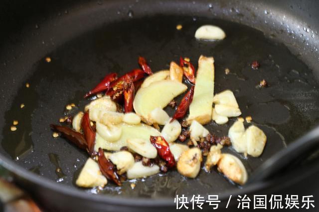 牛腩|秋冬季牛肉就喜欢这种吃法，清润滋补有营养，吃着还特下饭