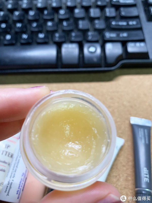  冬天|【越橘荐物】冬天里的润唇膏Lip Balm