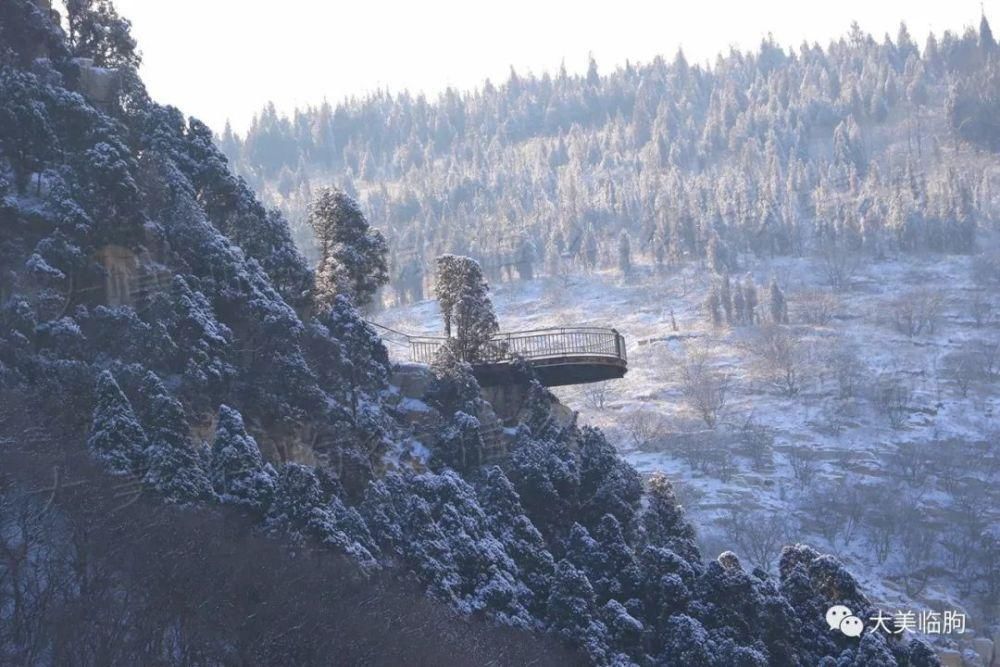 路上|临朐石门坊的雪