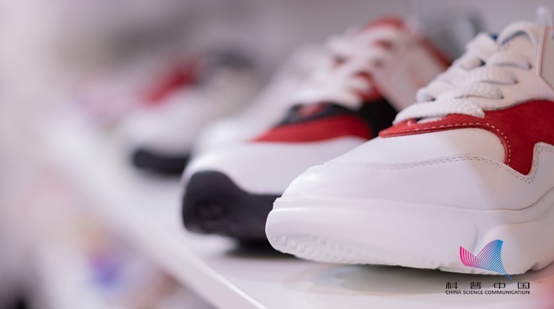 鞋子 今天才知道,新鞋里的纸团原来有这么多作用,以后再也不扔了