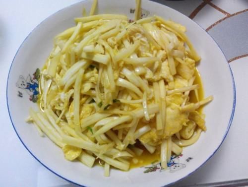 最“补钙”的不是牛奶,而是它,每天炒一盘,补钙质,孩子长个头