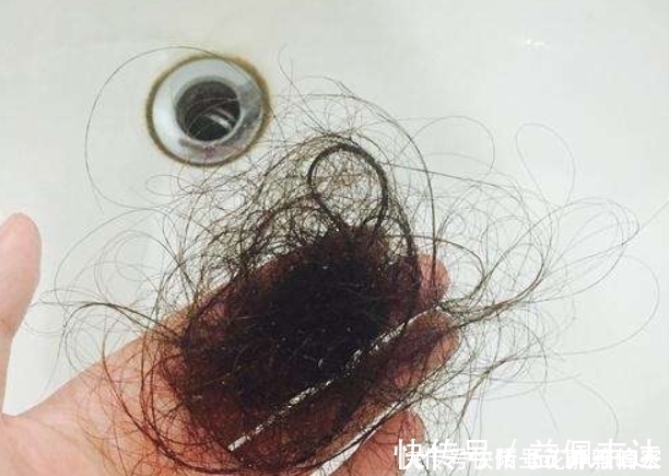 洗衣粉|家中下水道堵塞怎么办?教你3种疏通下水道的方法,自己也能解决