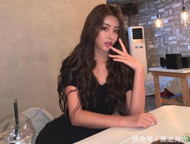 身材|韩国模特兼赛车手，长相甜美身材火辣，网友：运动成就了她