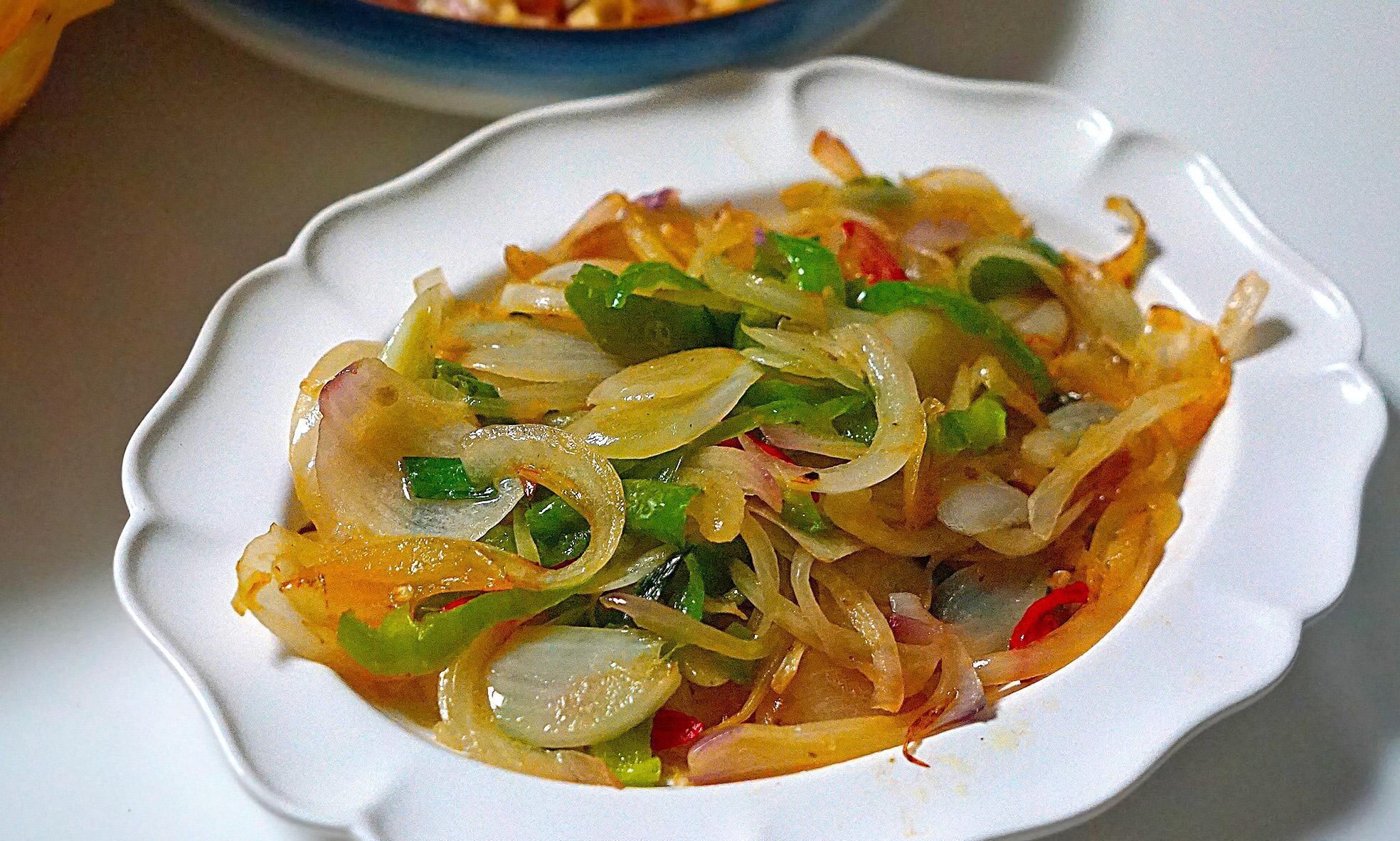 我家|晒晒我家晚餐,炒菜神搭配和锅贴神技,不服都难,必须给点赞