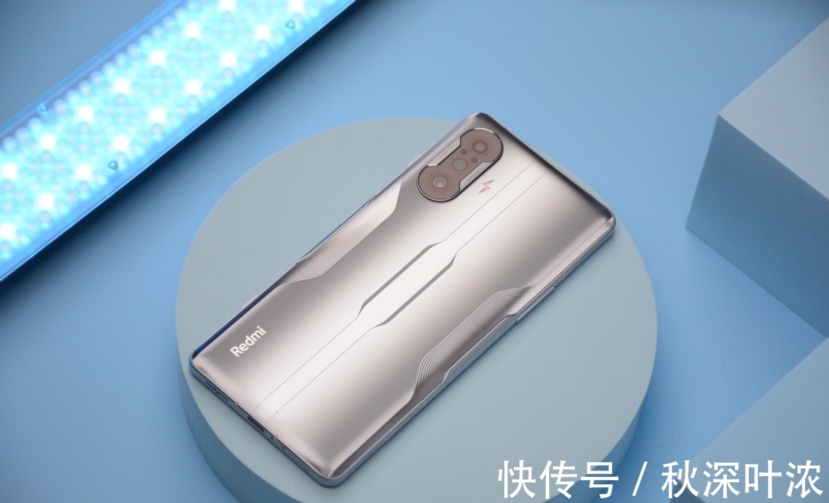 柔性屏|5065mAh+72万跑分+双扬声器+柔性屏，12GB旗舰跌至1999元