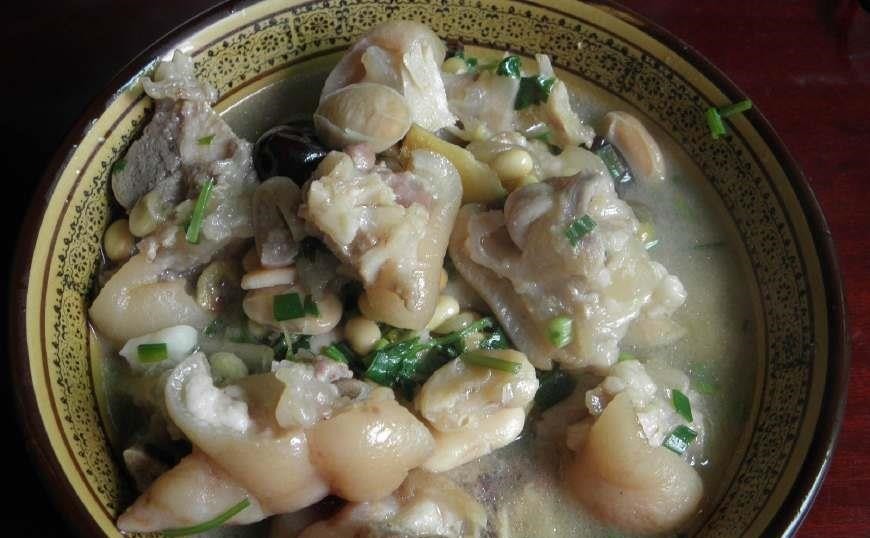 小宝宝|产后婆婆做的月子餐,我吃哭了,老公骂我矫情,体验一天后他哭了