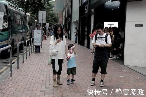 父母|“手机就那么重要吗”女儿渴望父爱怒砸手机，父亲一巴掌酿成惨剧