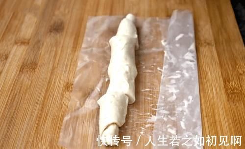 擀面杖|天冷,多吃此面食,不揉面不醒面,简单一烤,外酥里糯,真好吃