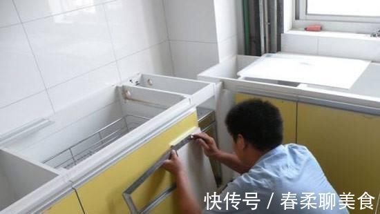厨房|厨房装修不要再买橱柜了,越来越多人这样设计,省钱好用寿命又长