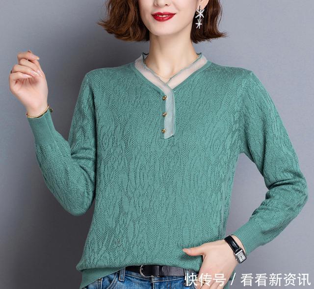 天冷了!三四十岁女人流行穿这样的针织衫,优