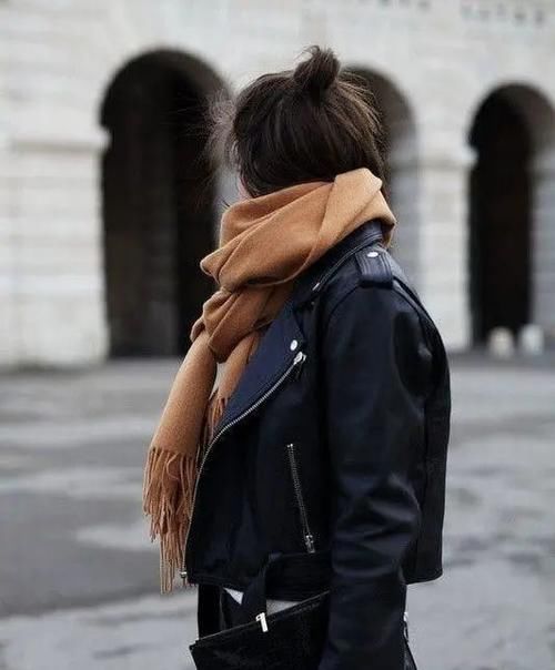 最适合秋冬季节的大地色系这样穿，想不吸睛都难