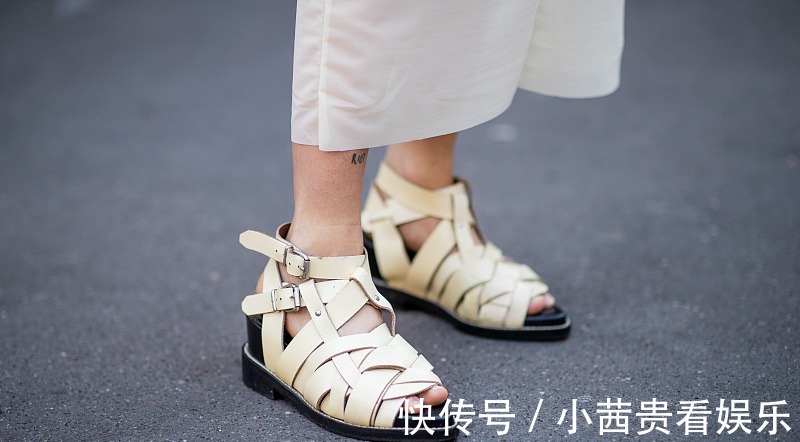 高跟鞋|凉鞋红黑榜盘点，不要老穿过时款了，选不对显腿短还奇怪