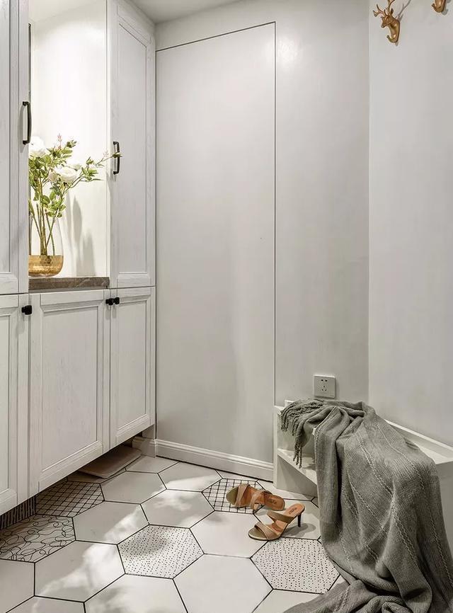 玄关柜|玄关这样设计，1㎡能当5㎡用，每天进门都会被美到！