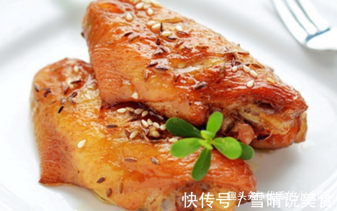 家里来客人这些菜足够了,换着样的做,简单又有档次,香气四溢