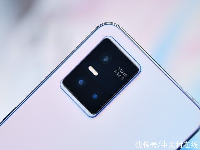 超广角镜头|vivo S10让小姐姐直呼过瘾？其中缘由还真不一般