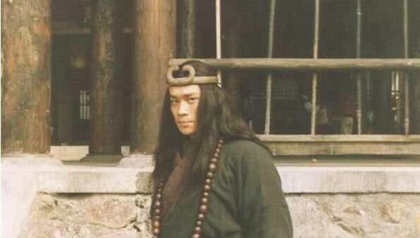 李逵|梁山上真正的高手,近战搏斗完胜林冲,是山中第一打手!