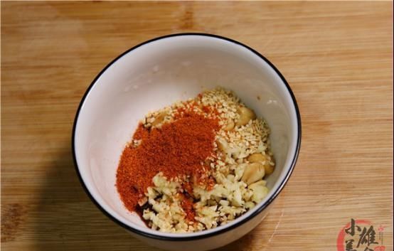 早饭鲜面条最美味的作法,5分鐘就拿下,越吃越舒服,连吃2碗也不足