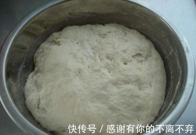 大葱切丁|这才是包子的正确做法,既美味又有营养,而且简单易上手