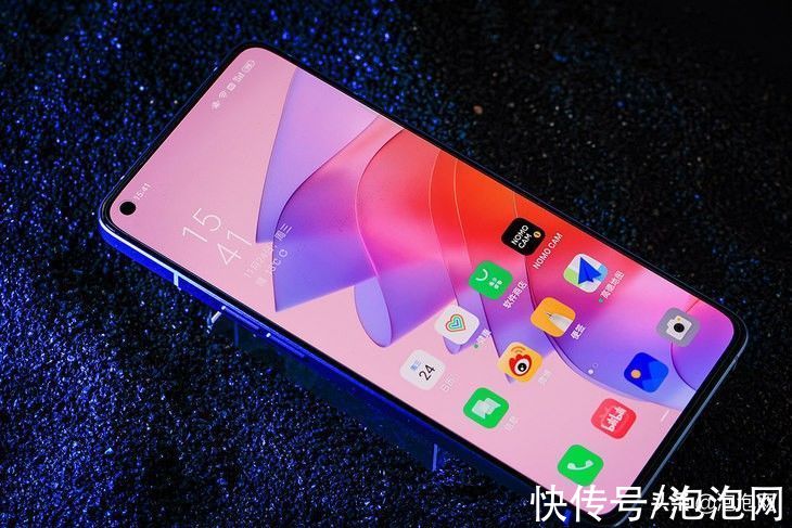 星环|经典设计回归，OPPO Reno7 Pro星环呼吸灯简评