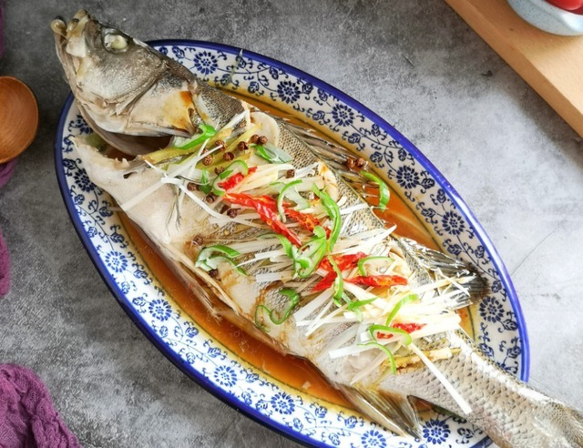 鱼肉|年龄越大,越要多吃肉医生提醒过了55岁后,2种肉不妨多吃点