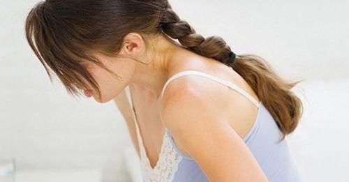 早期症状|45岁后“宫颈癌”高爆发，女性身体提前3次“警告”，千万别大意