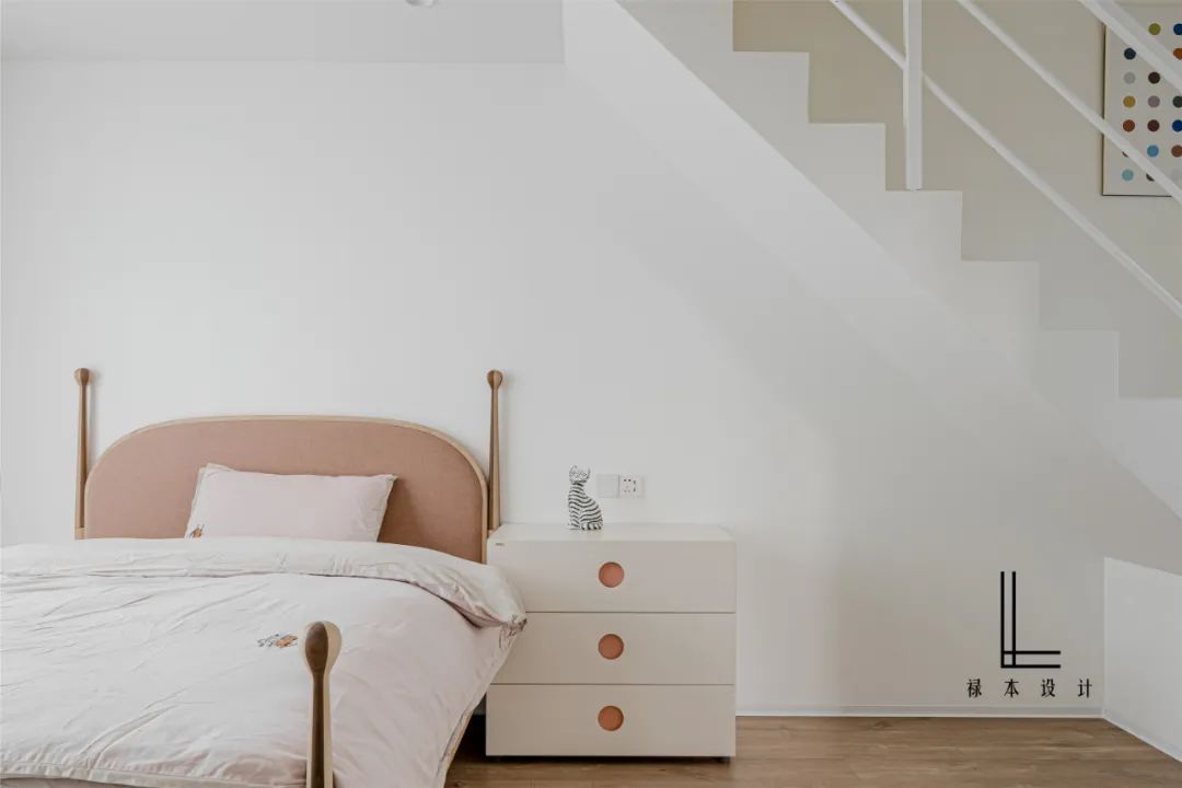 现代|460㎡现代极简,净白的空间,流畅优雅的造型,满屋高级的大气