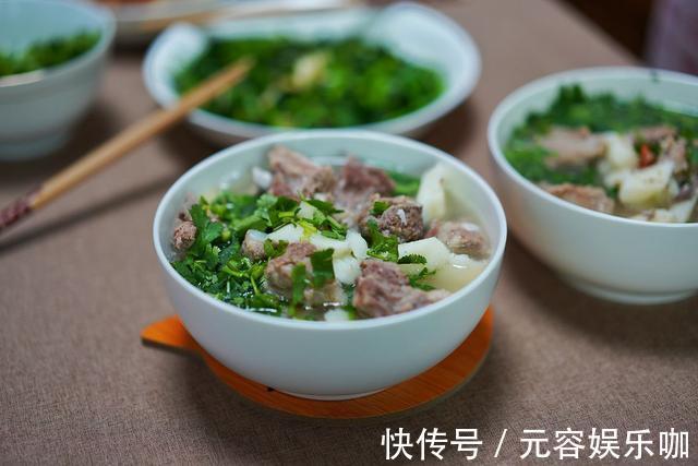 厨子|炖排骨时，上边的浮沫要不要撇干净？听完老厨子的讲解，涨知识了