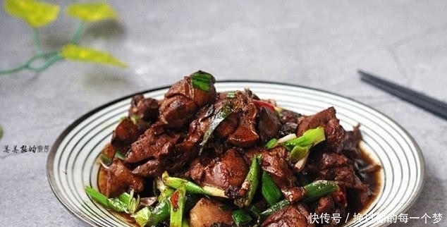 维生素|夏天到了多吃它,蚊子不咬、虫不叮,连花露水都省了