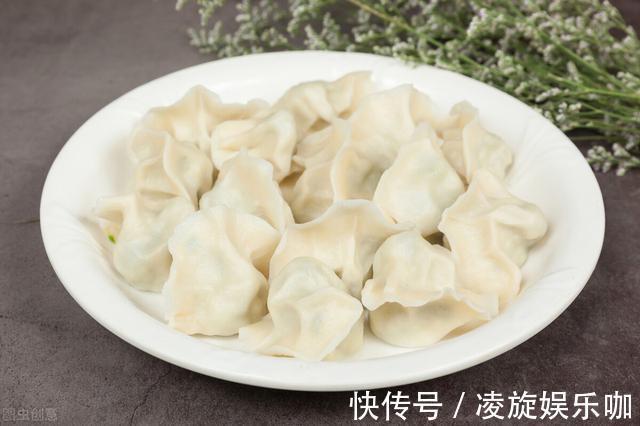 包饺子|调拌肉馅时，几个诀窍要牢记，鲜嫩多汁有弹性，包饺子馄饨都好吃