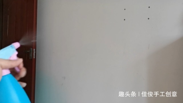 把藿香正气水滴在白醋里，搞定了生活中的困扰，解决你的难题！