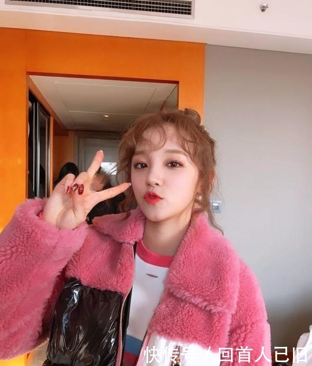 宝藏女孩|跑男团新成员宋雨琦,原来是个水果妆和烟嗓兼容的宝藏女孩!