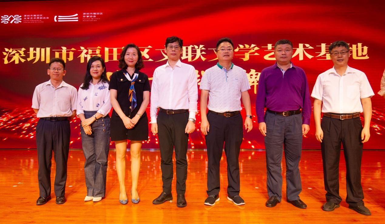 春天送你一首诗，福田区作家走进社区诵读原创诗文