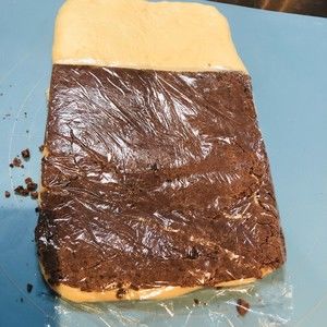 家庭早餐菜谱，红豆沙吐司，简单美味营养，早餐好选择，动手吧