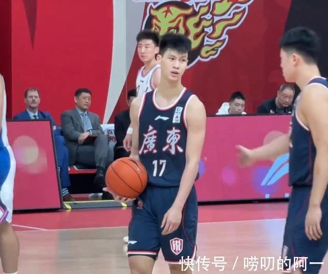 汤杰|广东队如果签下汤杰,哪位球员最有可能会被他所取代?